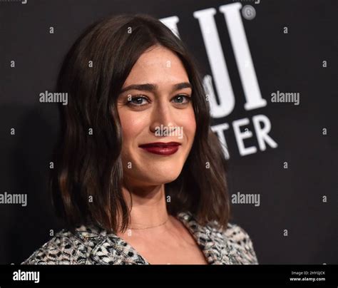 Lizzy Caplan Attending The Fourth Annual Instyle Awards Held At The Getty Centre In Los Angeles