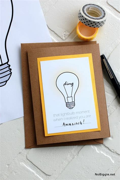Moreover, these projects share lots of creative information that will help build a unique card further, do hack it all. 25 DIY Graduation Card Ideas - Hative