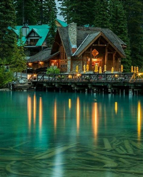 Emerald Lake Canada Lake House Cabins And Cottages Cabin Homes