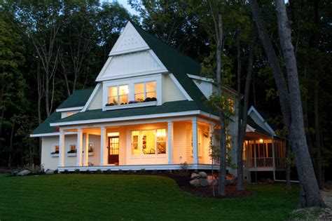 18 Cute Small Houses That Look So Peaceful