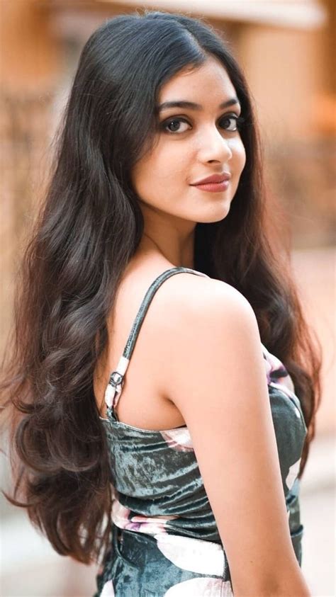 Pin By Riya Saxena On Cute And Romantic Beautiful Long Hair