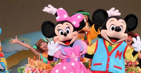 One of the two disney parks in the city, tokyo disneyland is the classic representation of disney charm, as it features the best of walt disney's magical kingdom for a truly fairy tale experience for children and adults tickets. Tokyo DisneyLand or DisneySea Ticket 1 Day Pass (Direct ...