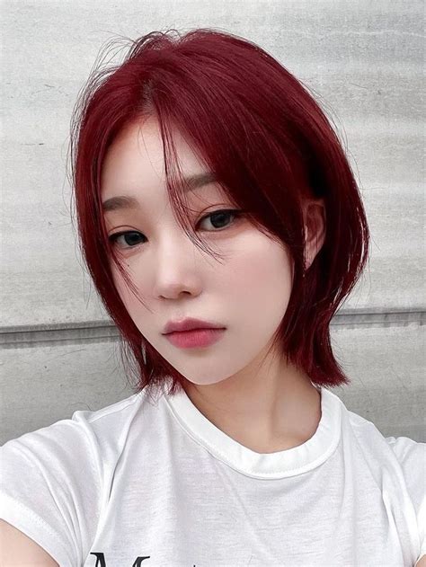 korean short hairstyle red layered bob with soft side bangs cool tone hair colors girl hair