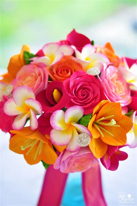 Blooms by the box takes all of the guesswork out of choosing the perfect floral motif for your wedding. Tropical Wedding Bouquet for a Destination Maui Wedding ...