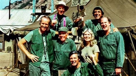 The Cast Of The Final Episode Of Mash In 1983 Pics