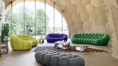 Made entirely by hand, it required the development of a new fabric that was elastic in all. Fauteuil BUBBLE - Roche Bobois