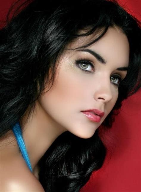 beautiful mexican women pretty brunette most beautiful