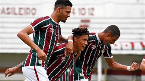 Argentinos juniors, que se debía jugar el jueves a las 7 p.m., en. Fluminense vs Coritiba en vivo online por el Brasileirao ...