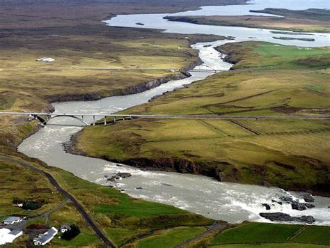 Icelandic Kayaker Died French Kayaker Saved In High Waves At The