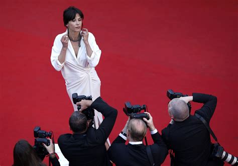 Incidente Sexy A Cannes Sophie Marceau Stupisce Ancora L Attrice