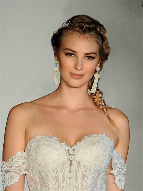 The Most Romantic Bridal Hairstyles Veil Hairstyles Wedding
