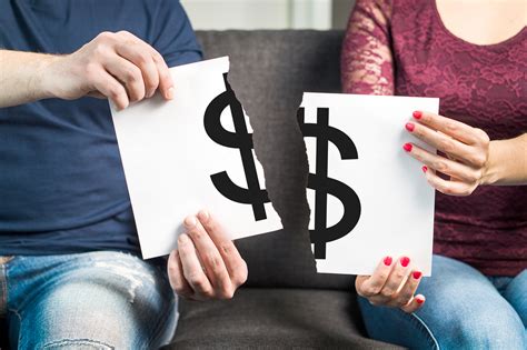 3 Common Financial Issues To Watch Out For In A Divorce Divorce