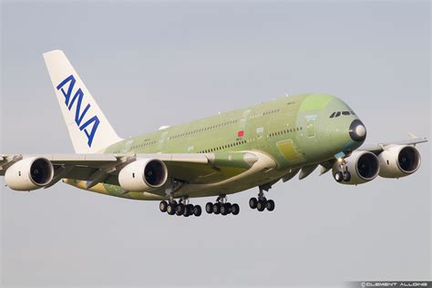 Le Deuxième A380 Ana Effectue Son 1er Vol Entre Toulouse Et Hambourg