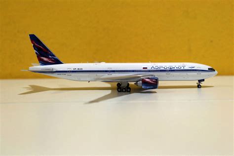 Phoenix Models 1400 Aeroflot Retro B777 200er Vp Bas