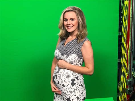 Pregnant News Anchor Responds To Viewer Who Called Her Maternity Dress