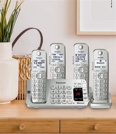 Panasonic Link2cell Cordless Phone System With 4 Handsets Digital