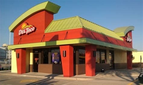 If you don't feel like cooking or need a snack before your feast, these are the fast food chains that will be open on easter sunday 2021. 39 Fast-Food Restaurants Definitively Ranked From Grossest ...