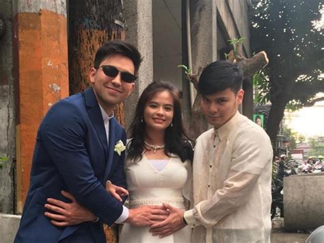 Look Bea Binene Shows Off Baby Bump For Dragon Lady Gma Entertainment
