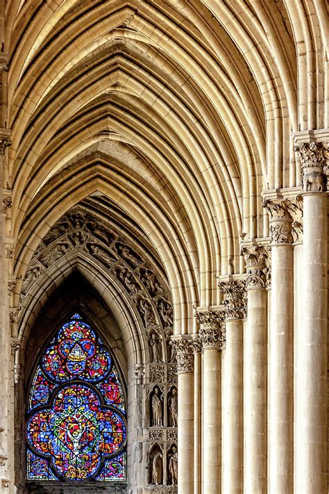 Gothic Arches Of The Notre Dame De Reims Cathedral Photograph By W