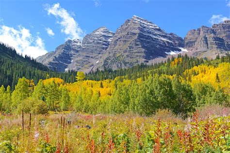 The Most Beautiful Hikes In The Rocky Mountains You Need To Do This