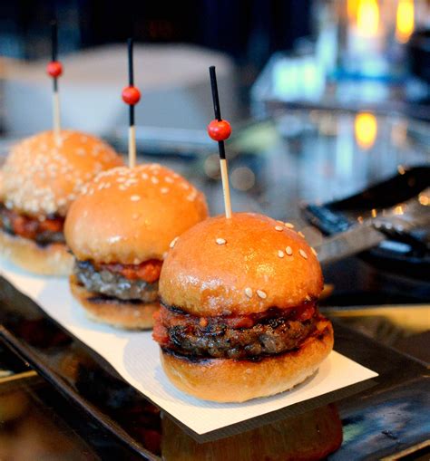 Served with homemade fig and caramelized onion jam, white cheddar and crispy yukon gold fries, you'll never want to eat out again. Mini Wagyu Beef Burger @ Ozone | Wagyu beef burger, Bbq burgers, Bbq bacon