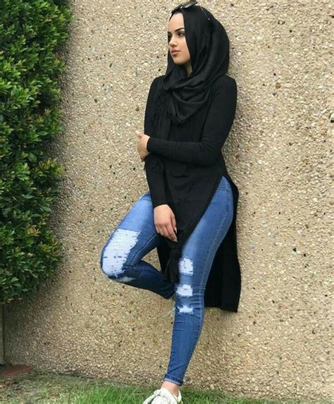pin by l b j on women s fashion hijabi outfits casual hijab fashion hijab fashionista