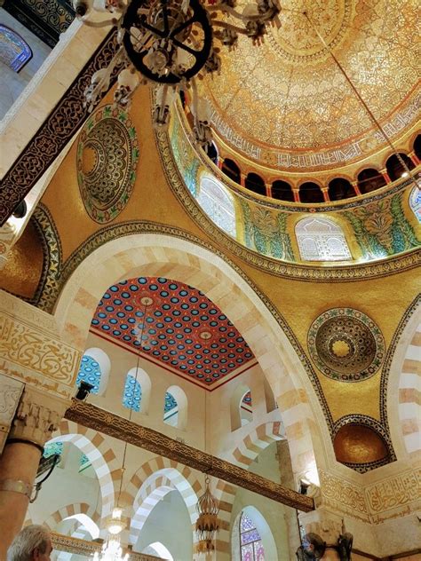 The office supports over 6,000 orphans and 11,000 families. Masjid al-Aqsa in Jerusalem | Beautiful mosques, Sacred ...