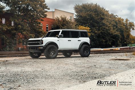 Ford Bronco With 20in Vossen Hf6 4 Wheels And Bfgoodrich K02 Tires 15