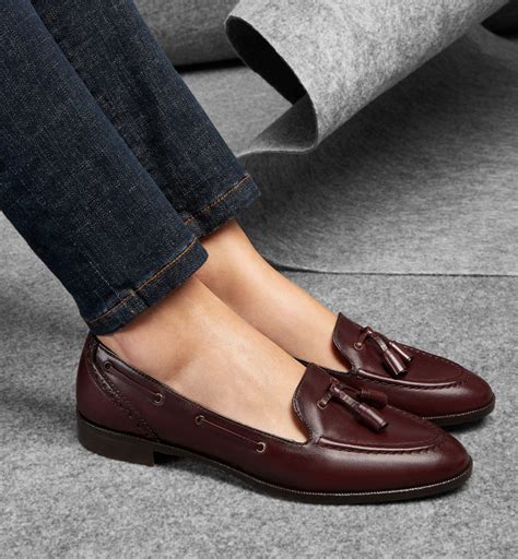 5 Most Comfortable Work Shoes For Women