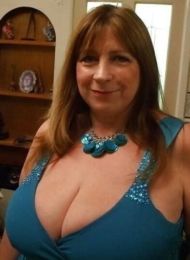 Mature Ladies Braless Cleavage Pokies 108 Porn Pictures Xxx Photos