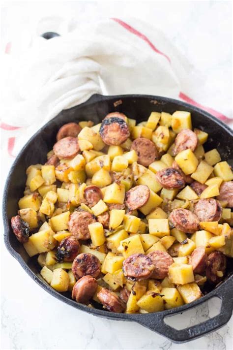 Chicken apple sausage skillet is a healthier spin on kielbasa and cabbage. Chicken and Apple Sausage Hash Tacos | The Bewitchin ...