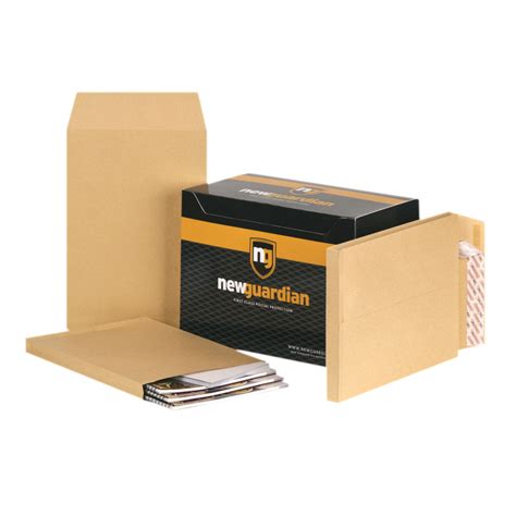 New Guardian C4 Envelopes Gusset 130gsm Manilla Pack Of 100 E27266