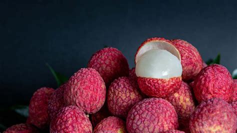 Health Benefits And Nutrition Facts Of Lychee Fruit