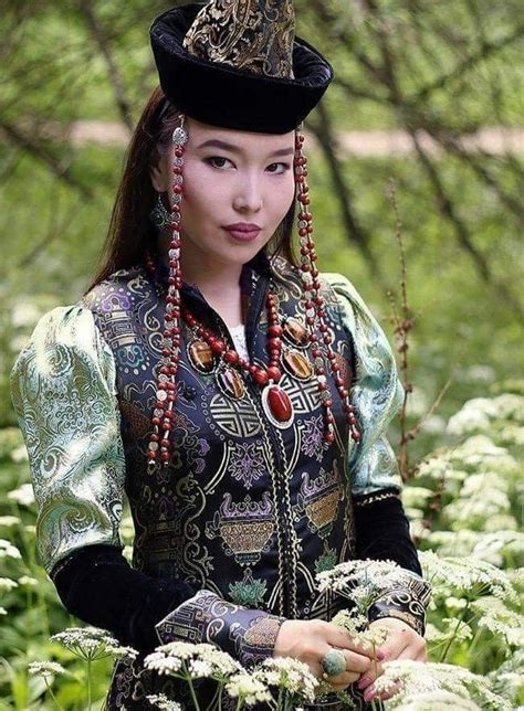 Folk Costume Costumes Joan Smalls Ethnography People Of The World