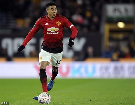 The midfielder has already dropped hint on the imminent move after alexis sanchez, jesse lingard, andreas pereira, phil jones and chris smalling are the players manchester united are considering to offload in. Jesse Lingard's model ex cosies up to football rival Jack ...
