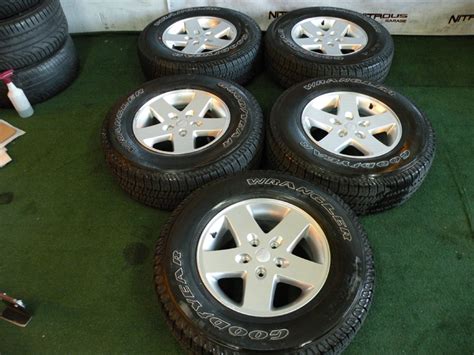 17 Factory Jeep Wrangler Wheels Goodyear Tires Oem Jk Unlimited Sport