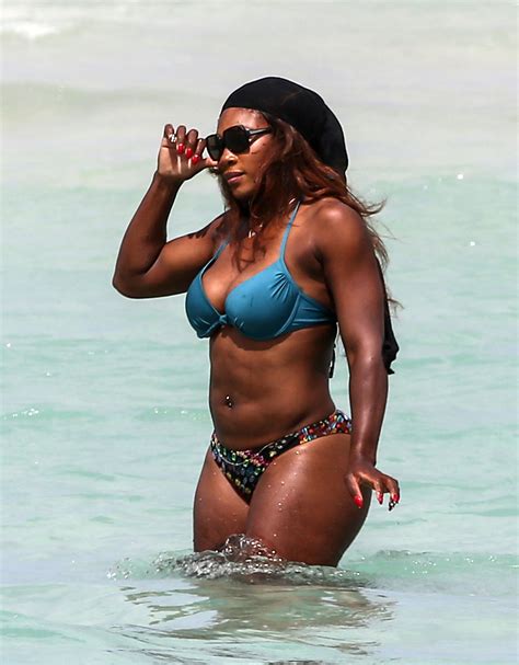 Serena Williams Shows Off Her Toned Figure In A Tiny Coral Bikini As Sexiezpicz Web Porn