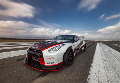 La Nissan Gt R Nismo Pulverise Le Record Du Monde Du Drift Le Plus