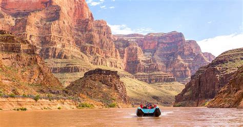 Take A Grand Canyon Road Trip What To See And Do