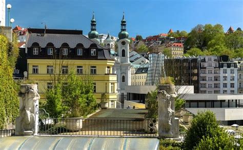863057 Karlovy Vary Czech Republic Houses Sculptures Fence Mocah