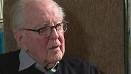 Barrister Jeremy Hutchinson dies at 102 – Channel 4 News