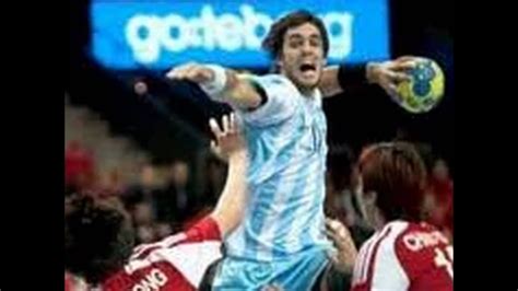 Share a gif and browse these related gif searches. HANDBALL ARGENTINA DAMIAN MIGUELES - YouTube