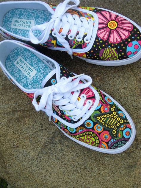 Doodle Shoes How To Decorate Canvas Shoes With Acrylic Paint