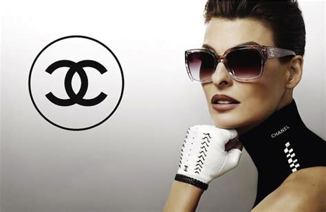 Linda Evangelista In Chanel Eyewear Campaign Glamazon Diaries