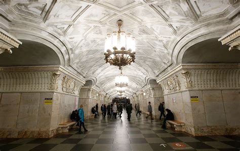 Moscow Metro Photos Step Back In Time In The Worlds Most Beautiful