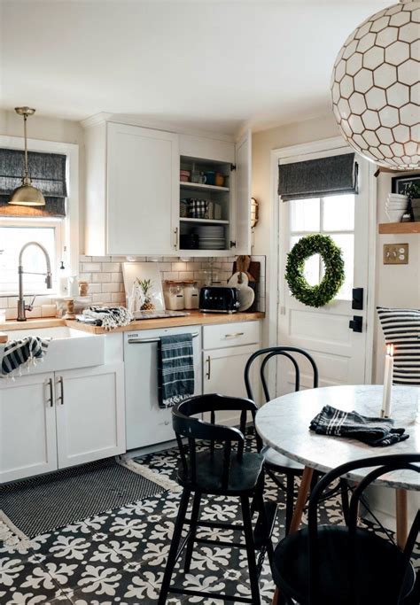 15 Timeless Eat In Kitchens That Inspire Sincerely Marie Designs