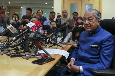 Malaysian Pm Laughs Off Raising Retirement Age To 65 Hrm Asia Hrm Asia