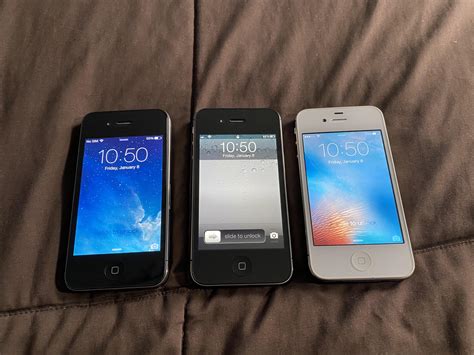 A Few Of The Phones In My Collection From Left To Right Iphone 4 Ios