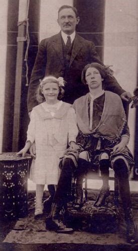While at a glance one could plainly see four legs dangling. Myrtle Corbin - Upon their marriage James Bicknell insisted that Myrtle leave show business ...