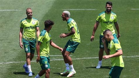 Palmeiras Finaliza Preparação Para O Clássico Com Foco Nas Bolas Paradas